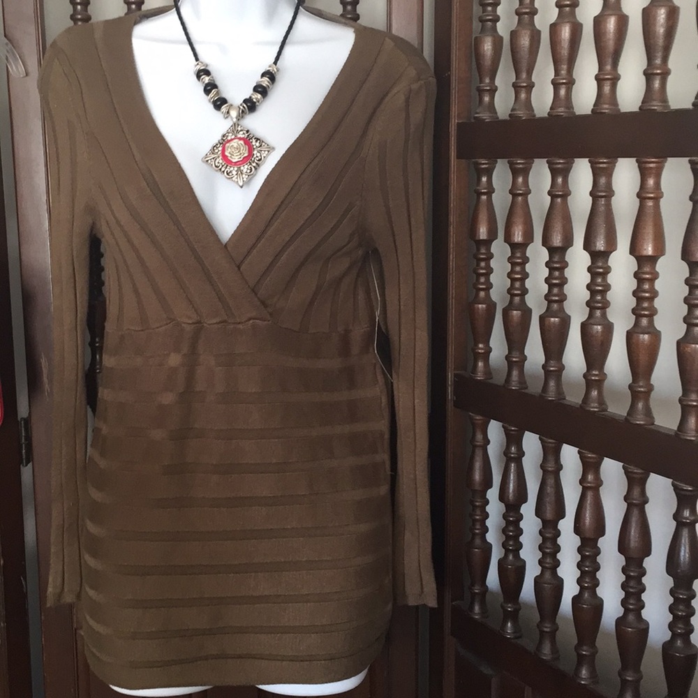 JWS collection-Sweater V-top